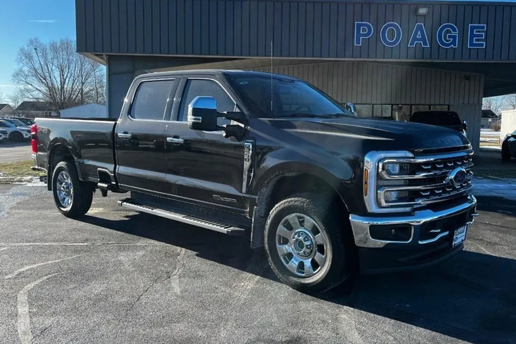 2024 Ford F-250 Lariat photo 1