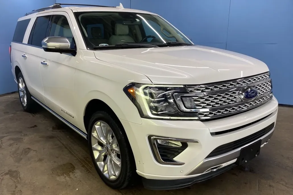2018 Ford Expedition MAX Platinum photo 1