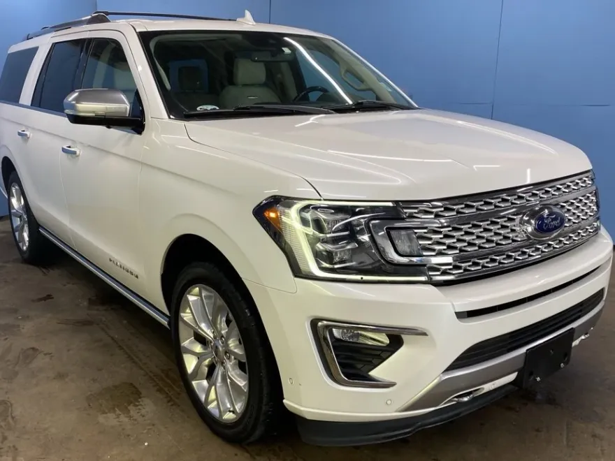 2018 Ford Expedition MAX Platinum photo 1