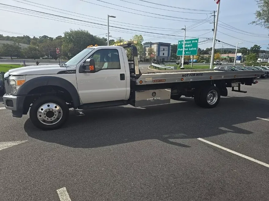 2015 Ford F-550 XL photo 1