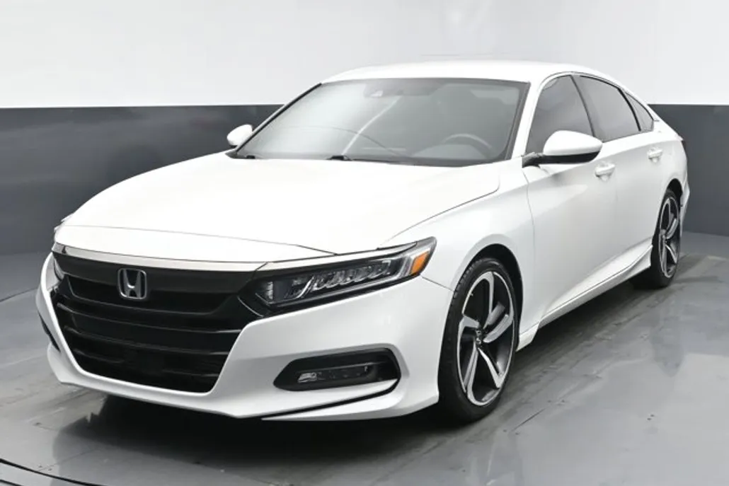 2020 Honda Accord LX photo 1