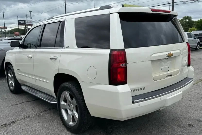 2015 Chevrolet Tahoe LTZ photo 1