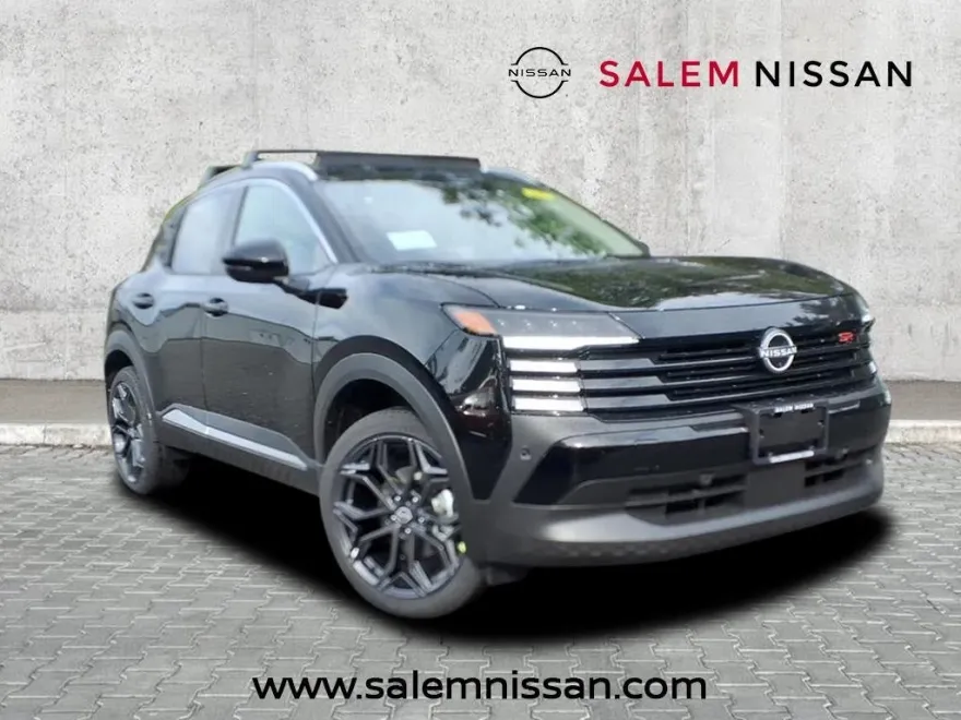 2026 Nissan Kicks SR photo 1