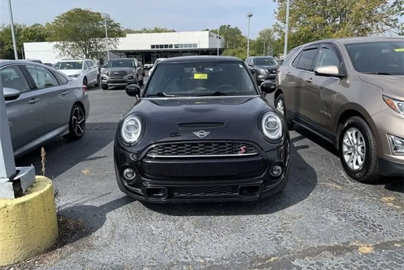 2020 Mini Cooper 2 Door Hardtop S photo 1