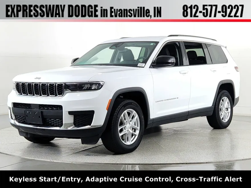 2023 Jeep Grand Cherokee Laredo photo 1