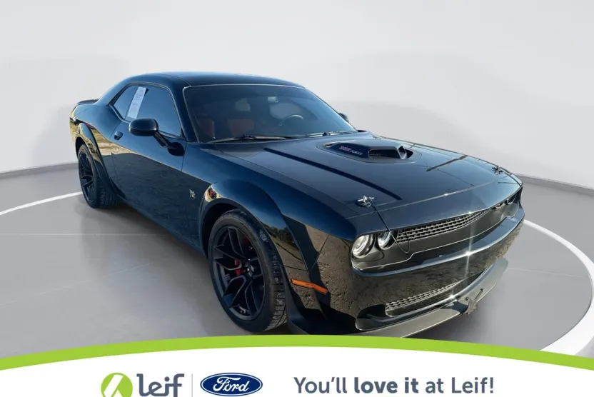 2022 Dodge Challenger R/T Scat Pack Widebody photo 1