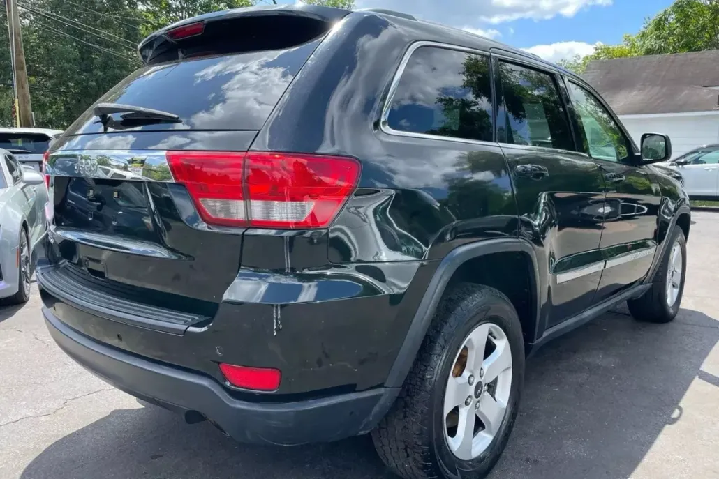 2012 Jeep Grand Cherokee Laredo Sport photo 1