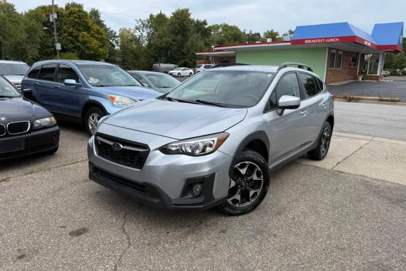 2019 Subaru Crosstrek 2.0i Premium photo 1