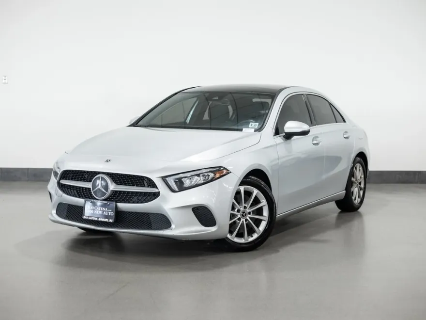2022 Mercedes Benz A 4MATIC photo 1