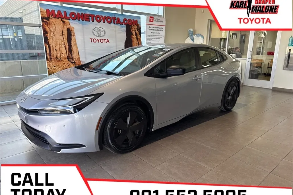 2024 Toyota Prius Limited photo 1