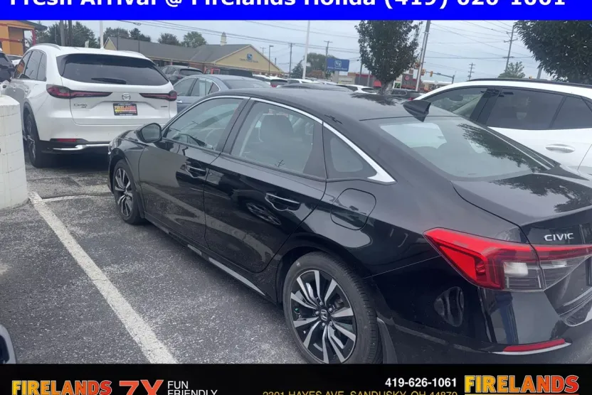 2022 Honda Civic EX photo 1