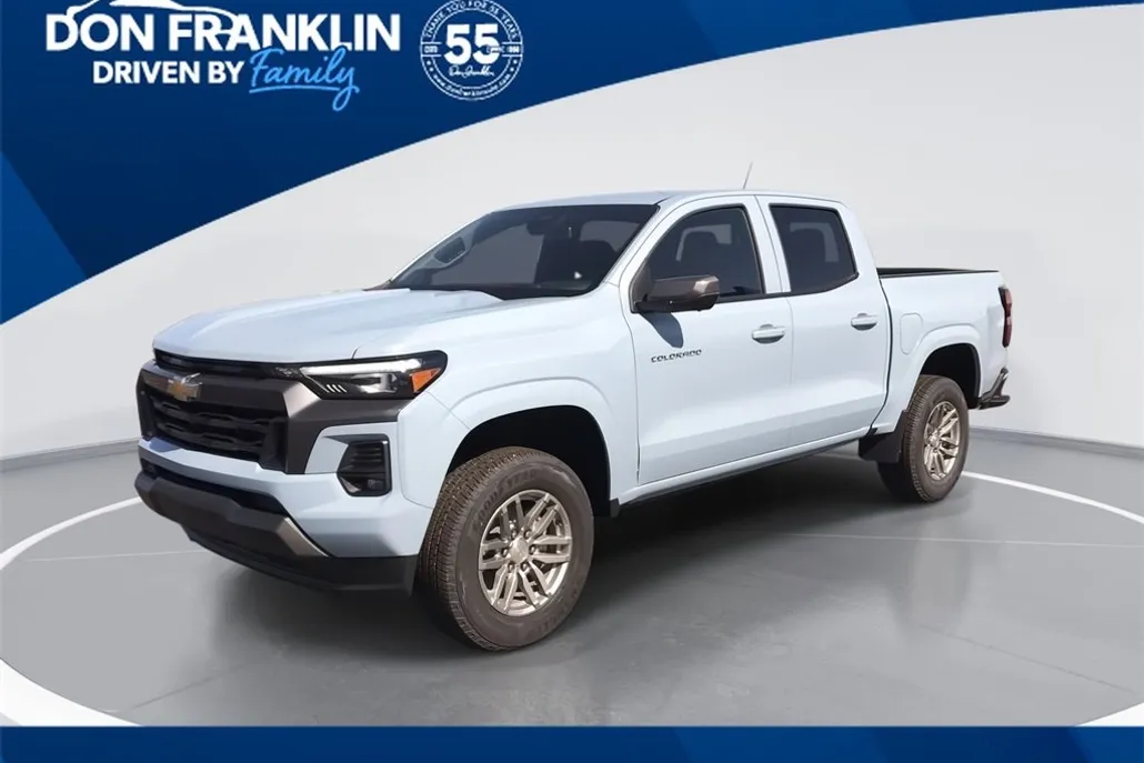 2025 Chevrolet Colorado Work Truck LT photo 1