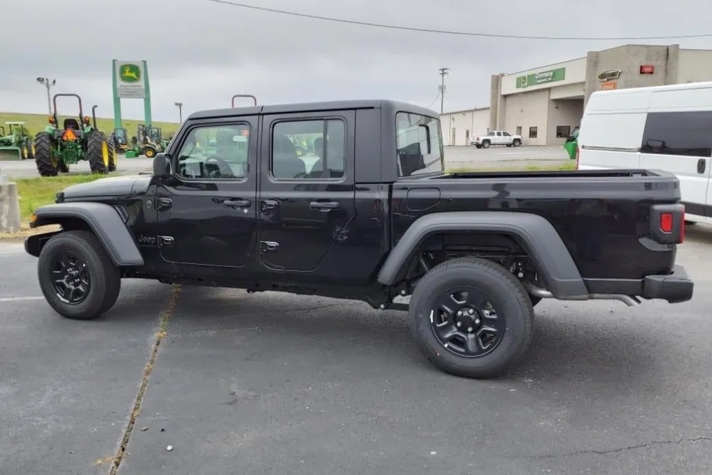 2024 Jeep Gladiator Sport photo 1