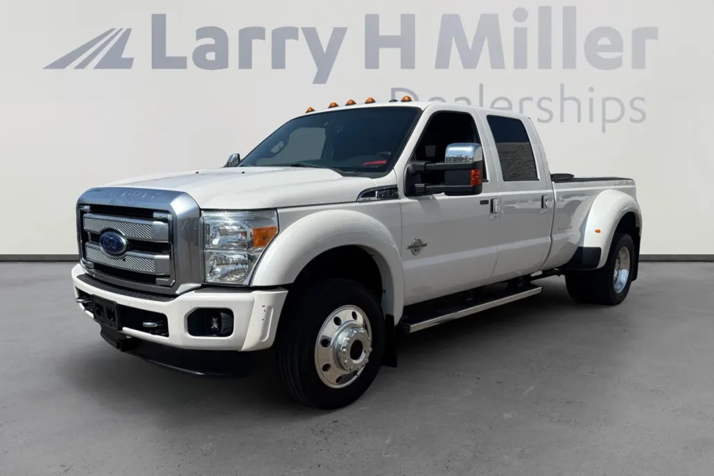 2016 Ford F-450 Platinum photo 1