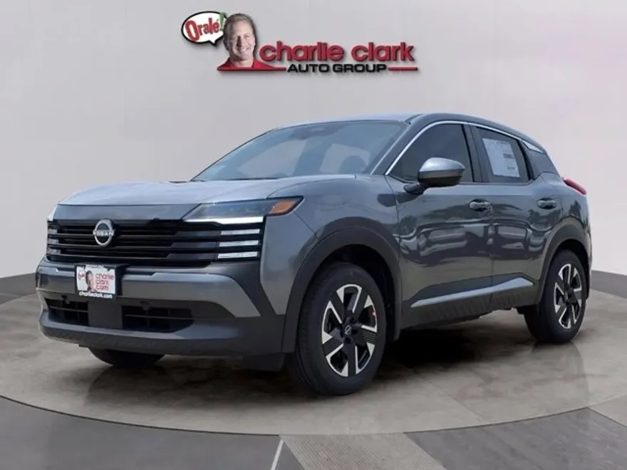 2025 Nissan Kicks SV photo 1