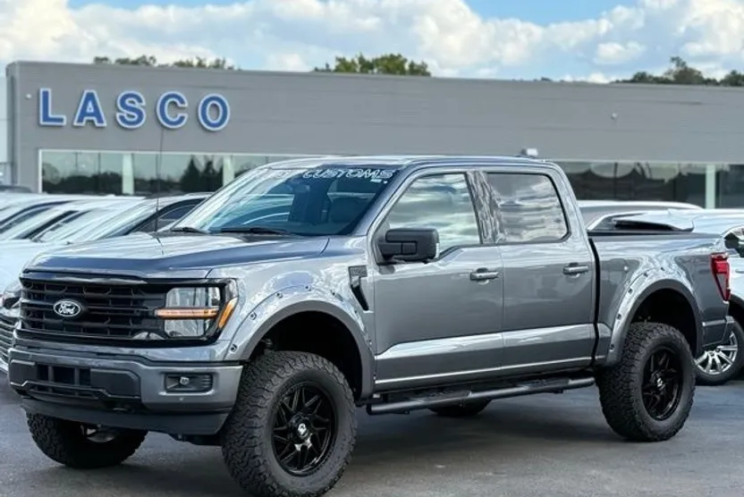 2024 Ford F-150 XLT photo 1