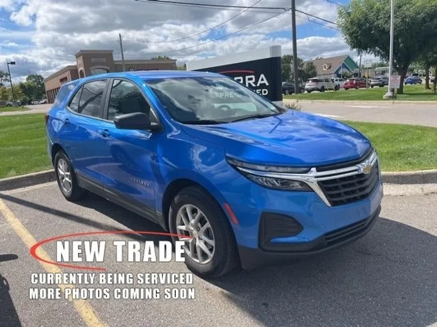2024 Chevrolet Equinox LS photo 1