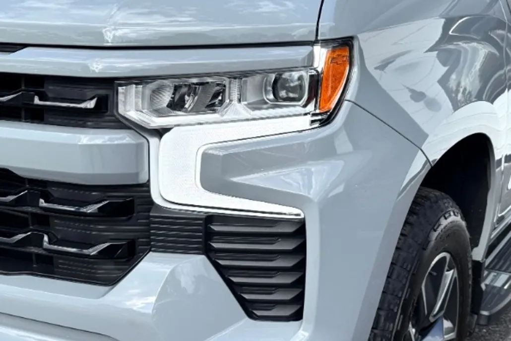 2024 Chevrolet Silverado RST photo 1