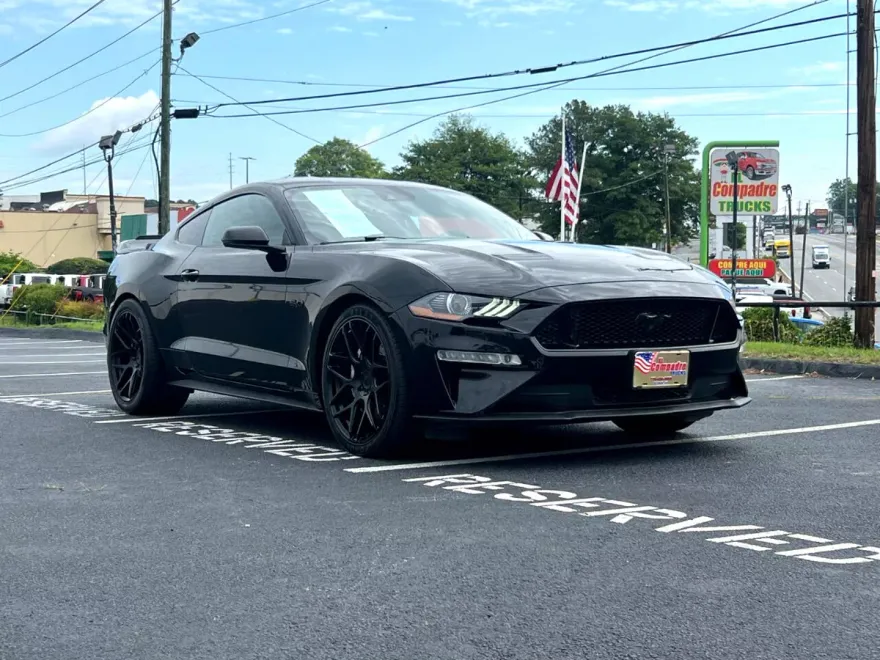 2020 Ford Mustang GT photo 1