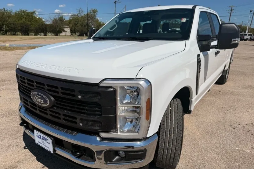 2026 Ford F-250 XL photo 1