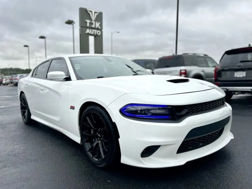 2019 Dodge Charger Scat Pack photo 1