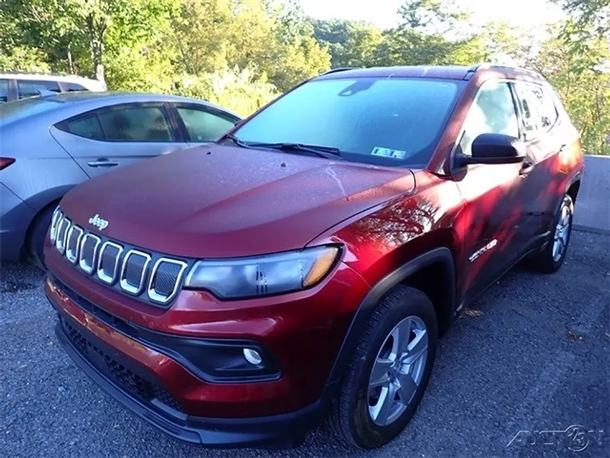 2022 Jeep Compass Latitude photo 1