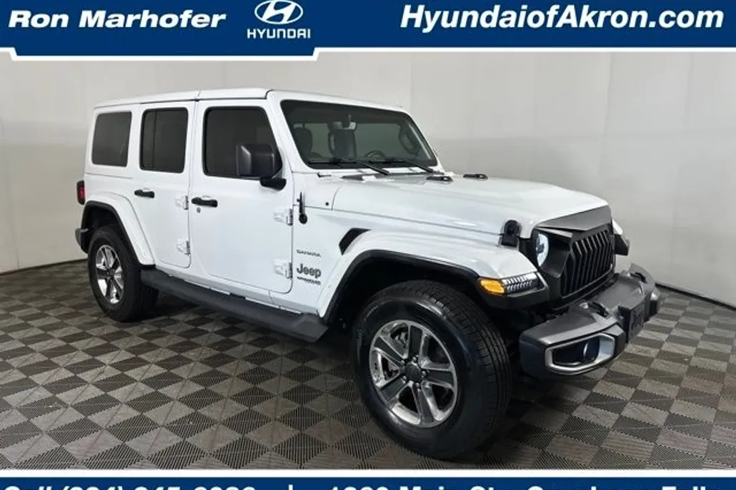 2019 Jeep Wrangler Unlimited Sahara photo 1