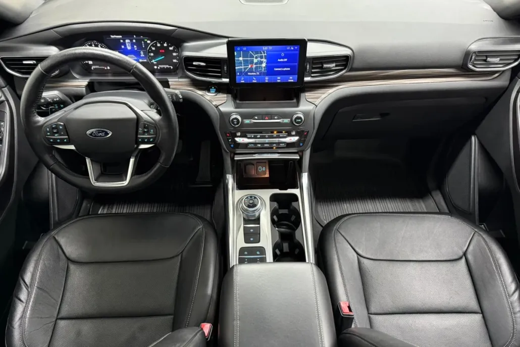 2020 Ford Explorer Limited Sport photo 1