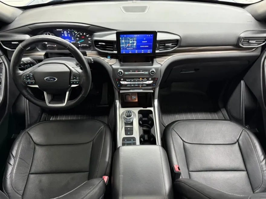 2020 Ford Explorer Limited Sport photo 1