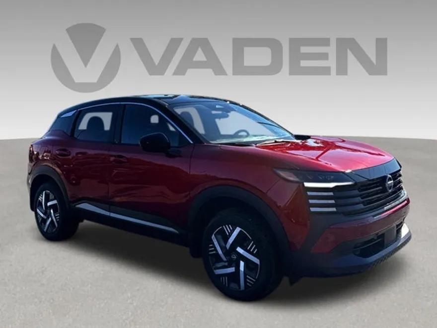 2025 Nissan Kicks SV photo 1