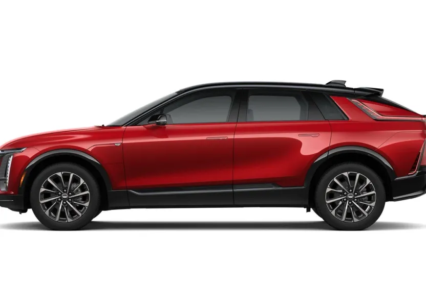 2025 Cadillac Lyriq Sport photo 1