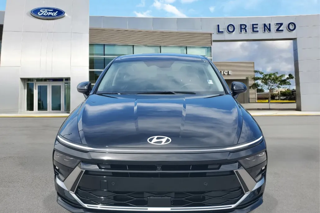 2024 Hyundai Sonata Hybrid Limited photo 1