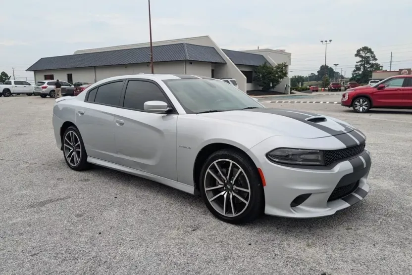 2021 Dodge Charger R/T photo 1