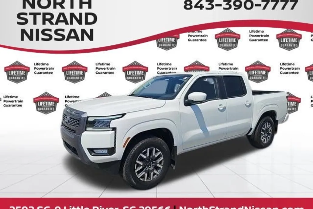 2025 Nissan Frontier SL Crew Cab photo 1