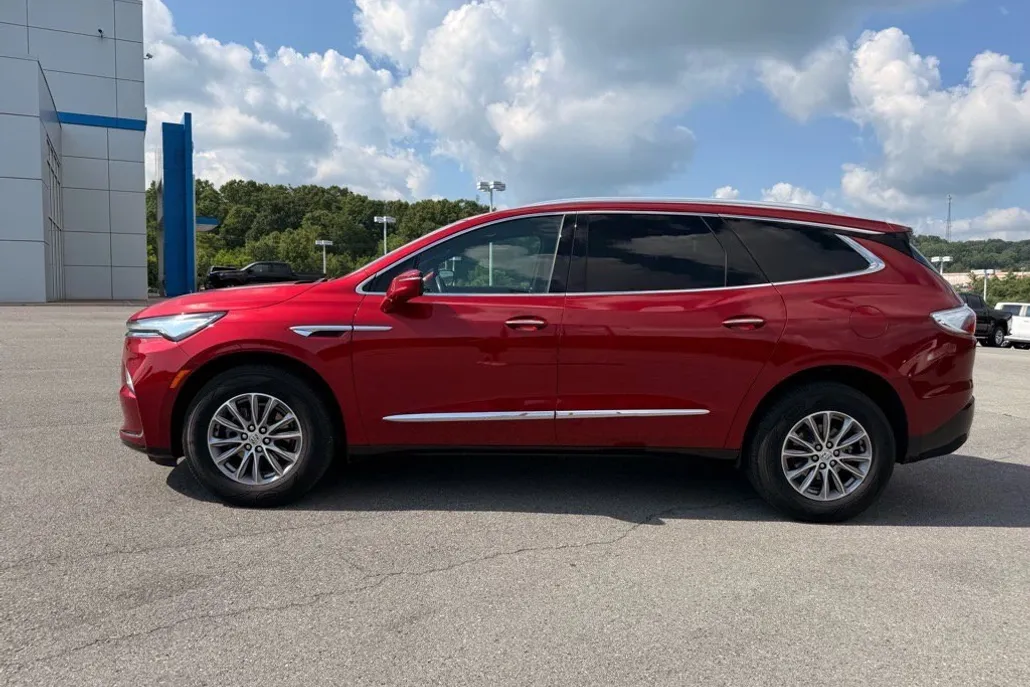 2024 Buick Enclave Premium photo 1