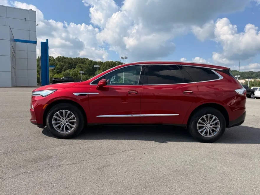 2024 Buick Enclave Premium photo 1