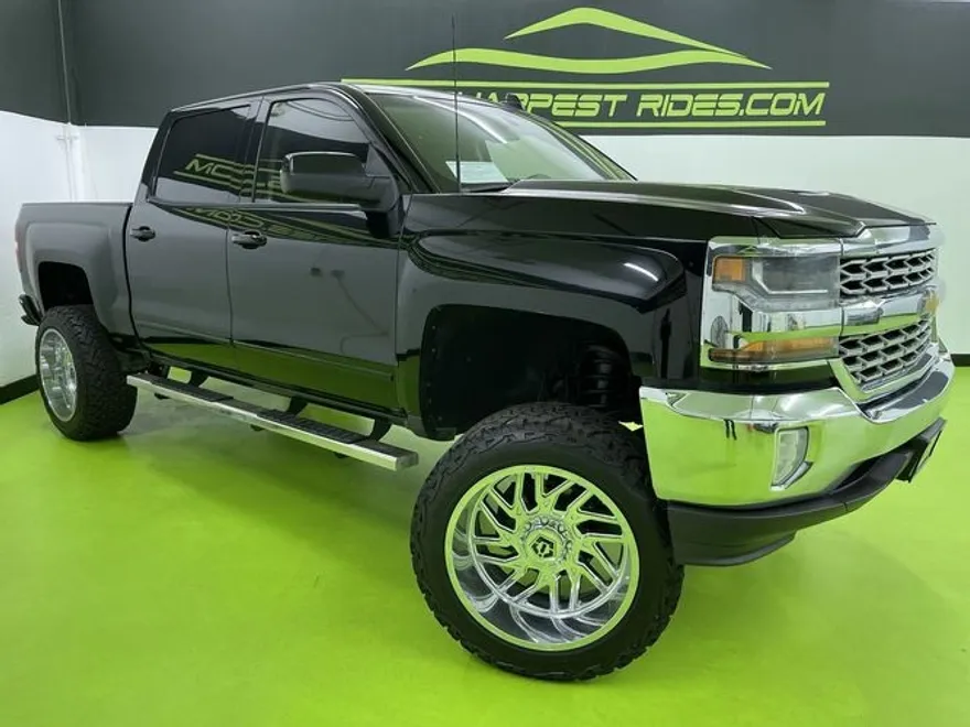2017 Chevrolet Silverado 1500 photo 1