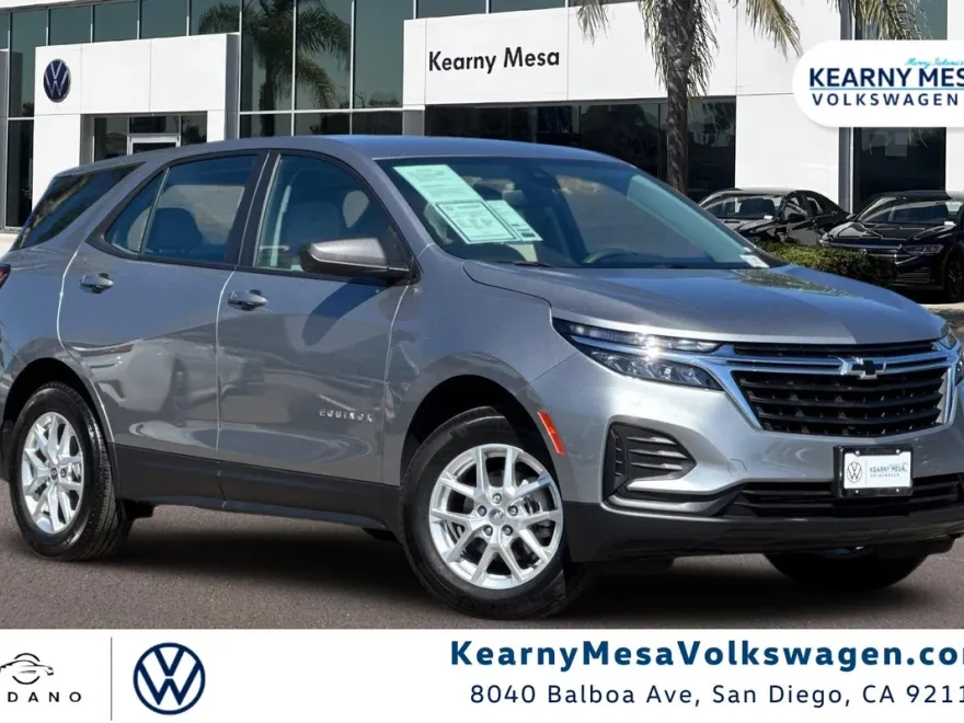 2024 Chevrolet Equinox LS photo 1