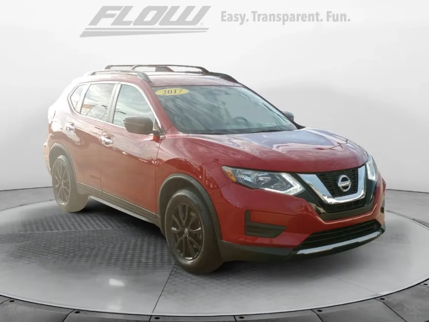 2017 Nissan Rogue SV photo 1