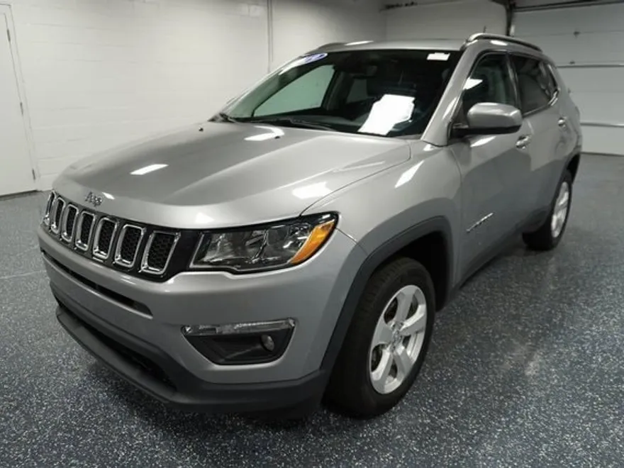 2019 Jeep Compass Latitude photo 1