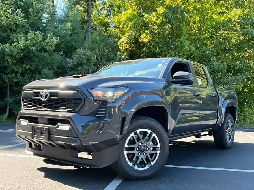 2025 Toyota Tacoma TRD Sport Double Cab photo 1