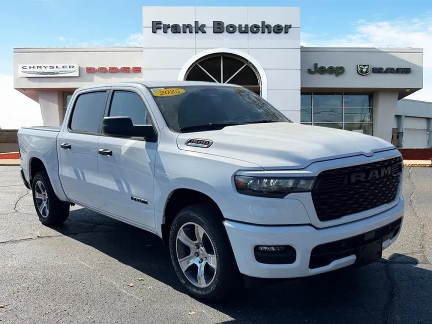 2025 Ram 1500 Tradesman photo 1