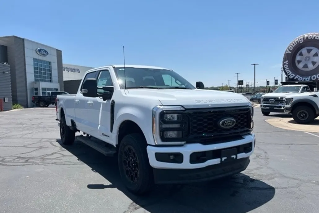 2025 Ford F-350 XLT photo 1