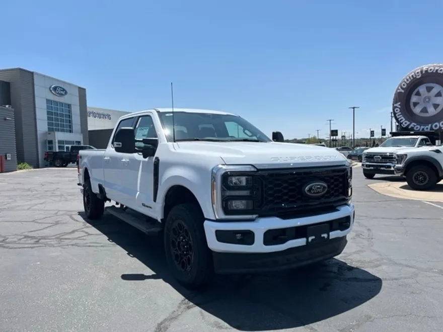 2025 Ford F-350 XLT photo 1