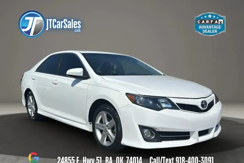 2013 Toyota Camry photo 1