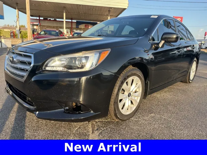 2017 Subaru Legacy 2.5i Premium photo 1