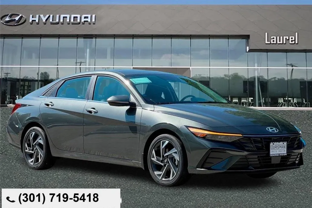 2025 Hyundai Elantra Limited photo 1