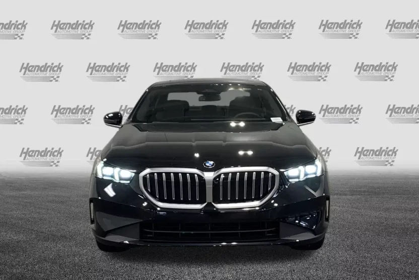 2026 Bmw 530i Sedan photo 1