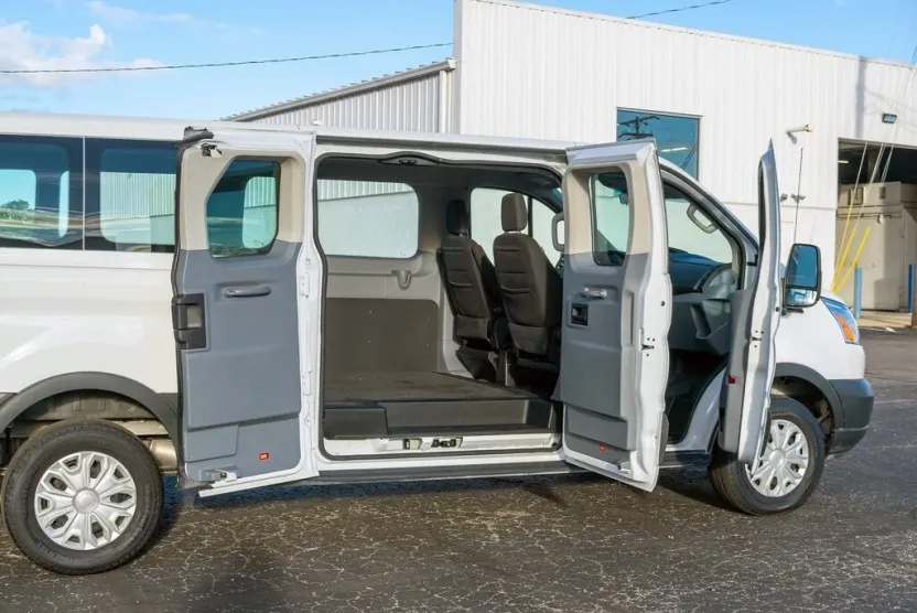 2017 Ford Transit photo 1