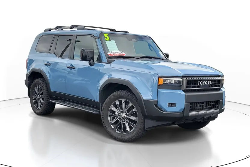 2025 Toyota Highlander Hybrid photo 1